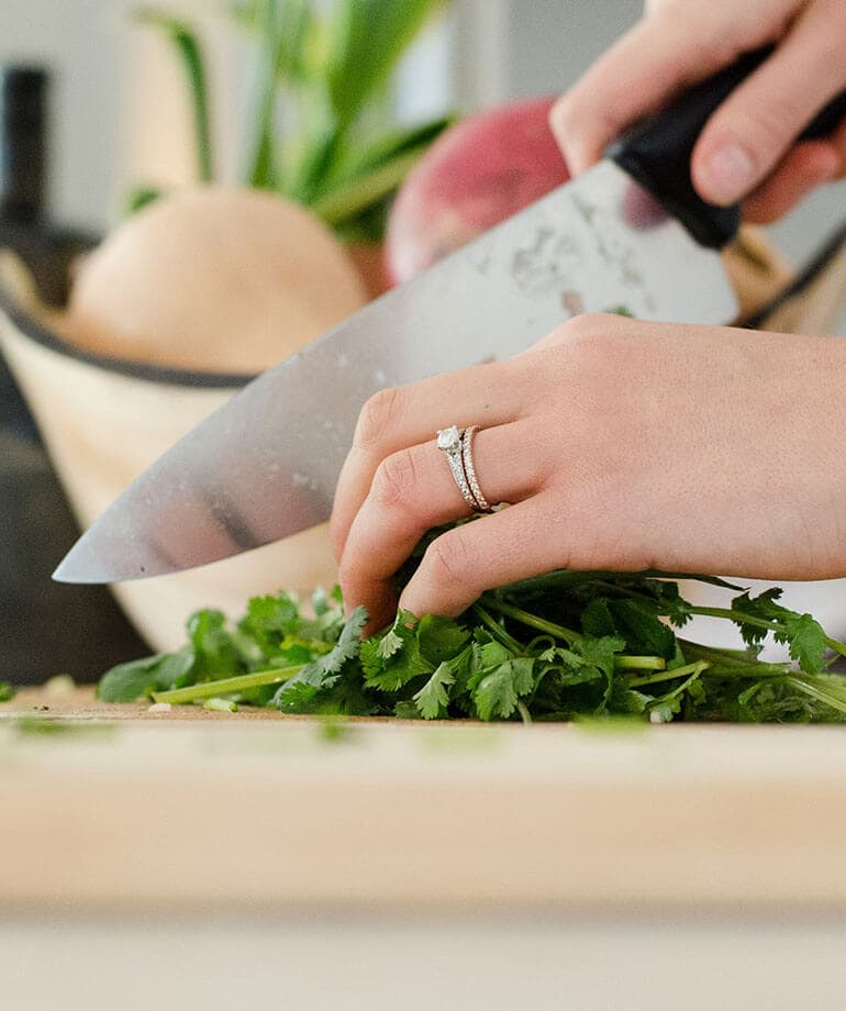 herb-knife-min